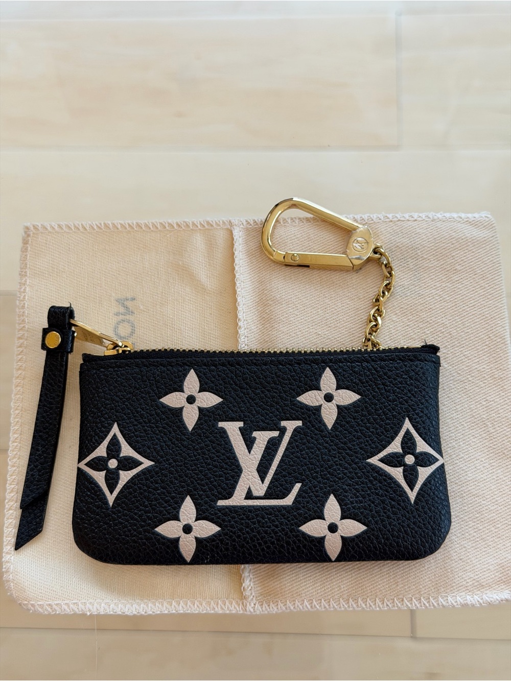 Auth Louis Vuitton key pouch in monogram empreinte leather (Brand New) - Picture 2 of 12